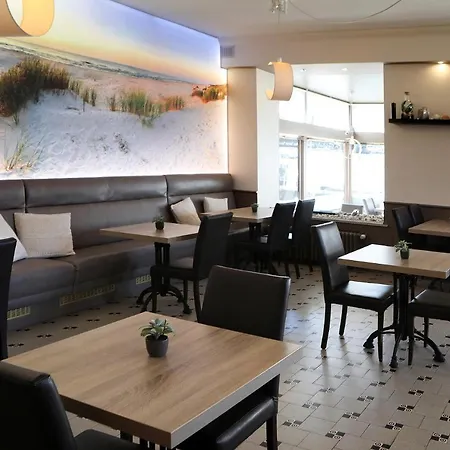 Cecil Hotel